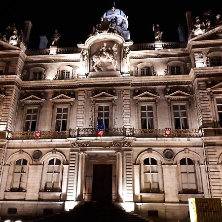 Chambres D'Hotes Gite Grange Debout Beynost Exteriér fotografie